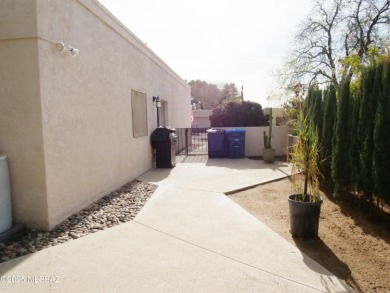Discover this charming 2 bedroom, 2 bathroom home in the on Omni Tucson National Golf Resort and Spa - Sonoran in Arizona - for sale on GolfHomes.com, golf home, golf lot