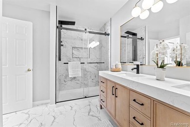 Spacious and move-in ready ranch condo located in the highly on Fellows Creek Golf Club in Michigan - for sale on GolfHomes.com, golf home, golf lot