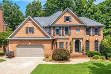 Welcome to 3109 Olde Towne Lane -- a beautifully maintained on Chattanooga Golf and Country Club in Tennessee - for sale on GolfHomes.com, golf home, golf lot
