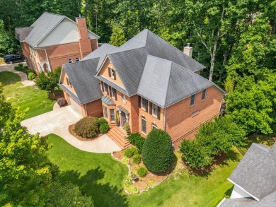 Welcome to 3109 Olde Towne Lane -- a beautifully maintained on Chattanooga Golf and Country Club in Tennessee - for sale on GolfHomes.com, golf home, golf lot