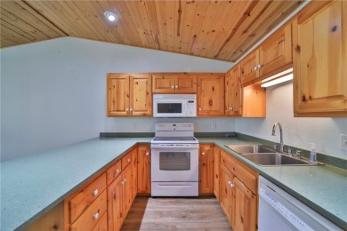 Don't miss this Beautiful, two bed, two bath Breezy Point on Breezy Point Golf Course Resort in Minnesota - for sale on GolfHomes.com, golf home, golf lot