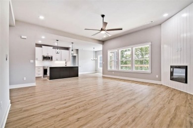 Beautiful, move-in ready new construction home in the heart of on Bella Vista - Metfield Golf Complex and Country Club in Arkansas - for sale on GolfHomes.com, golf home, golf lot