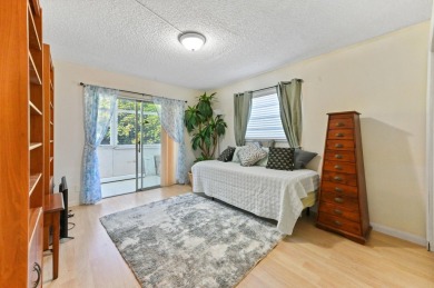 Stunning 2-Bedroom, 2-Bathroom Condo in Kings Point, Delray on Kings Point Golf -Flanders Way in Florida - for sale on GolfHomes.com, golf home, golf lot