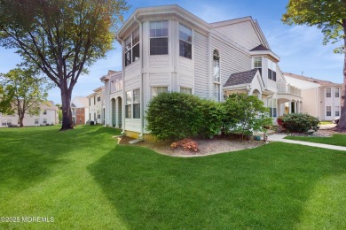 Turn key and ready to go! Beautifully updated end-unit townhome on Raintree Golf Course in New Jersey - for sale on GolfHomes.com, golf home, golf lot