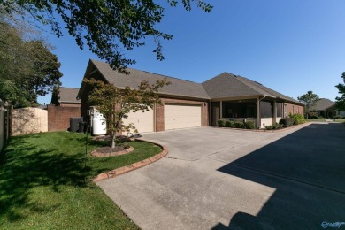 Welcome home to fabulous ONE-LEVEL living in Hampton Cove's on Robert Trent Jones Golf Trail - Hampton Cove in Alabama - for sale on GolfHomes.com, golf home, golf lot