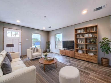 One or more photo(s) has been virtually staged. Welcome to on Brookridge Country Club in Florida - for sale on GolfHomes.com, golf home, golf lot