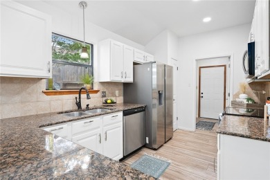 It's a rare treat to find a spacious single level home in on Northshore Country Club in Texas - for sale on GolfHomes.com, golf home, golf lot