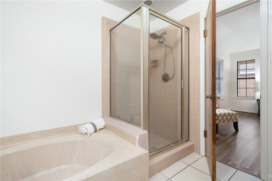 It's a rare treat to find a spacious single level home in on Northshore Country Club in Texas - for sale on GolfHomes.com, golf home, golf lot