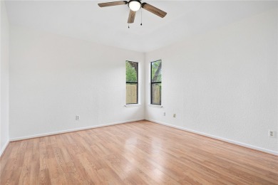 It's a rare treat to find a spacious single level home in on Northshore Country Club in Texas - for sale on GolfHomes.com, golf home, golf lot