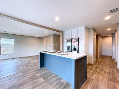 One or more photo(s) has been virtually staged. Welcome to on Brookridge Country Club in Florida - for sale on GolfHomes.com, golf home, golf lot