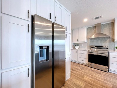 One or more photo(s) has been virtually staged. Welcome to on Brookridge Country Club in Florida - for sale on GolfHomes.com, golf home, golf lot