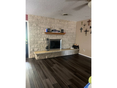 Welcome to this charming 3-bedroom, 2-bath home located in the on Sunset Hills Golf Course in Oklahoma - for sale on GolfHomes.com, golf home, golf lot