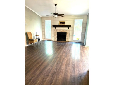 Charming 3 bedroom 2 bath home on a large corner lot.  Kitchen on Bella Vista Country Club - Berksdale in Arkansas - for sale on GolfHomes.com, golf home, golf lot