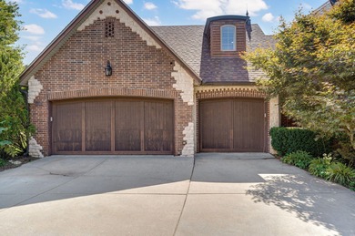 Welcome to this exceptional Rivercut estate on beautiful on Rivercut Golf Course in Missouri - for sale on GolfHomes.com, golf home, golf lot