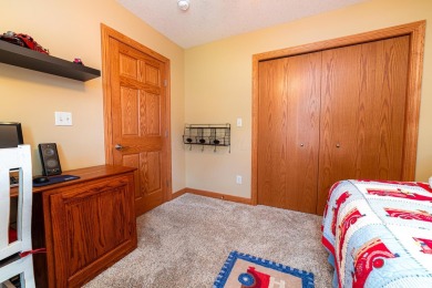 Welcome to this serene Fairway drive home! This home is move in on Apple Valley Golf Course in Ohio - for sale on GolfHomes.com, golf home, golf lot