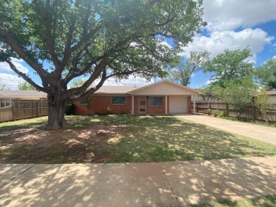 * Charming 3 Bedroom Home Near Country Club*    Welcome to this on Lubbock Country Club in Texas - for sale on GolfHomes.com, golf home, golf lot