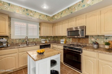 Charming and Spacious Zuni Model in the heart of Sun Lakes!

 on Cottonwood Country Club in Arizona - for sale on GolfHomes.com, golf home, golf lot