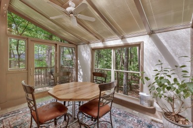 NEW ROOF and motivated sellers in Keowee Key!!! Bargain price on Keowee Key Golf and Country Club in South Carolina - for sale on GolfHomes.com, golf home, golf lot