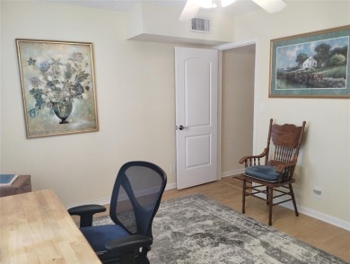 INVITING  2/2 DECORATED IN NEUTRAL SOFT COLORS, SO WELCOMING! on Wynmoor Golf Course in Florida - for sale on GolfHomes.com, golf home, golf lot