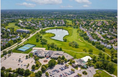 Lovely, cared for ranch townhome located in prestigious 55+ on The Links at Carillon in Illinois - for sale on GolfHomes.com, golf home, golf lot