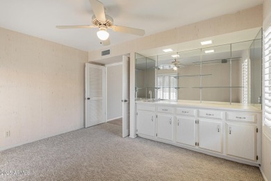 Charming and Spacious Zuni Model in the heart of Sun Lakes!

 on Cottonwood Country Club in Arizona - for sale on GolfHomes.com, golf home, golf lot