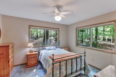 NEW ROOF and motivated sellers in Keowee Key!!! Bargain price on Keowee Key Golf and Country Club in South Carolina - for sale on GolfHomes.com, golf home, golf lot