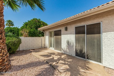 Charming and Spacious Zuni Model in the heart of Sun Lakes!

 on Cottonwood Country Club in Arizona - for sale on GolfHomes.com, golf home, golf lot