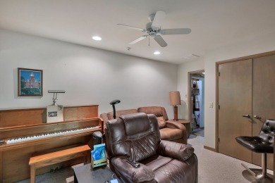 NEW ROOF and motivated sellers in Keowee Key!!! Bargain price on Keowee Key Golf and Country Club in South Carolina - for sale on GolfHomes.com, golf home, golf lot