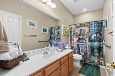 This rare all one-level townhouse offers 3 bedrooms, 2 full on Blackmoor Golf Club in South Carolina - for sale on GolfHomes.com, golf home, golf lot