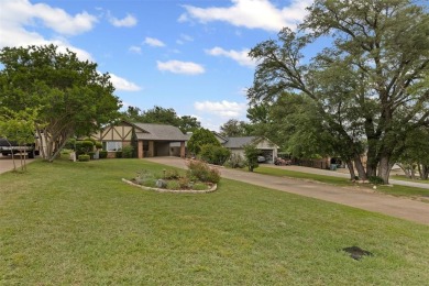 WELCOME HOME to PECAN PLANTATION!  Enjoy golf course community on Pecan Plantation Country Club in Texas - for sale on GolfHomes.com, golf home, golf lot