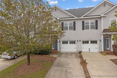 Beautiful Townhome in King's Grant II - Gated Golf Community! on Kings Grant Golf and Country Club in North Carolina - for sale on GolfHomes.com, golf home, golf lot