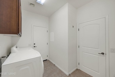 2009 Strada with Mountain Views! Freshly Painted Exterior on Saddlebrooke Golf Course in Arizona - for sale on GolfHomes.com, golf home, golf lot