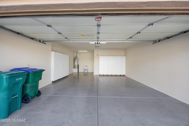 2009 Strada with Mountain Views! Freshly Painted Exterior on Saddlebrooke Golf Course in Arizona - for sale on GolfHomes.com, golf home, golf lot