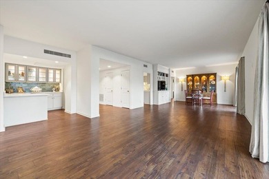 Beautiful 2 bedroom 2.5 bath condo centrally located in East on Chickasaw Country Club in Tennessee - for sale on GolfHomes.com, golf home, golf lot