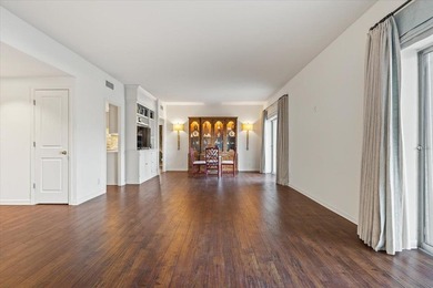 Beautiful 2 bedroom 2.5 bath condo centrally located in East on Chickasaw Country Club in Tennessee - for sale on GolfHomes.com, golf home, golf lot