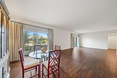 Beautiful 2 bedroom 2.5 bath condo centrally located in East on Chickasaw Country Club in Tennessee - for sale on GolfHomes.com, golf home, golf lot