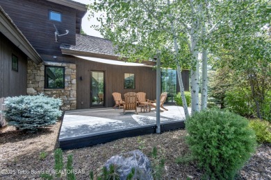 Convenience and comfort come together in this well-maintained on Huntsman Springs Golf Club in Idaho - for sale on GolfHomes.com, golf home, golf lot