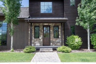 Convenience and comfort come together in this well-maintained on Huntsman Springs Golf Club in Idaho - for sale on GolfHomes.com, golf home, golf lot