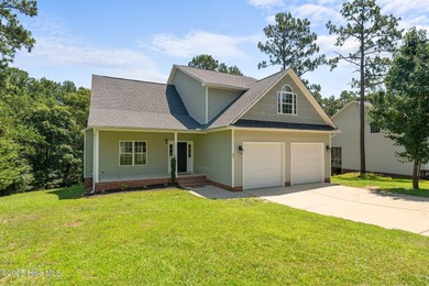 *** Price just reduced! Sellers are offering $5000 towards on Carolina Lakes Country Club in North Carolina - for sale on GolfHomes.com, golf home, golf lot