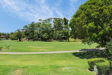 BEAUTIFUL LIGHT AND BRIGHT 2 BEDROOM, 2.5 BATH TOWNHOUSE ON GOLF on Boca Lago Golf and Country Club in Florida - for sale on GolfHomes.com, golf home, golf lot