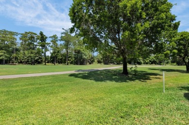 BEAUTIFUL LIGHT AND BRIGHT 2 BEDROOM, 2.5 BATH TOWNHOUSE ON GOLF on Boca Lago Golf and Country Club in Florida - for sale on GolfHomes.com, golf home, golf lot