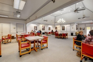 BEAUTIFUL LIGHT AND BRIGHT 2 BEDROOM, 2.5 BATH TOWNHOUSE ON GOLF on Boca Lago Golf and Country Club in Florida - for sale on GolfHomes.com, golf home, golf lot