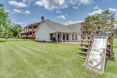 Beautifully maintained 4/3 home on sought after Deerfield Golf on Colonial Country Club Deerfield in Mississippi - for sale on GolfHomes.com, golf home, golf lot