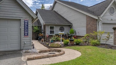 Well maintained single story townhome with a garage  within on Shadowmoss Plantation Golf Club in South Carolina - for sale on GolfHomes.com, golf home, golf lot
