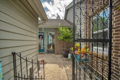 Well maintained single story townhome with a garage  within on Shadowmoss Plantation Golf Club in South Carolina - for sale on GolfHomes.com, golf home, golf lot