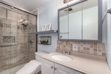 Welcome to this beautifully laid-out 2 bedroom, 2 bathroom home on Sun Lakes Country Club in Arizona - for sale on GolfHomes.com, golf home, golf lot