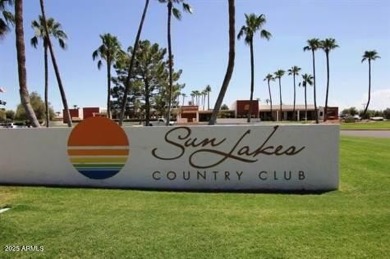 Welcome to this beautifully laid-out 2 bedroom, 2 bathroom home on Sun Lakes Country Club in Arizona - for sale on GolfHomes.com, golf home, golf lot
