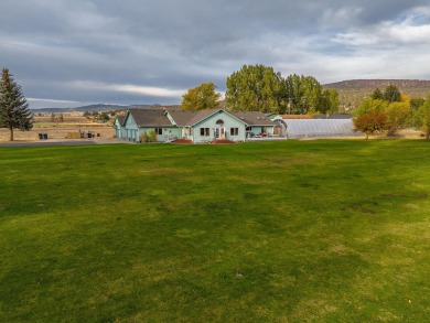 Elegant Country Feel on Prlneville Golf Course on 4 43 acres on Prineville Golf and Country Club in Oregon - for sale on GolfHomes.com, golf home, golf lot