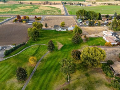 Elegant Country Feel on Prlneville Golf Course on 4 43 acres on Prineville Golf and Country Club in Oregon - for sale on GolfHomes.com, golf home, golf lot