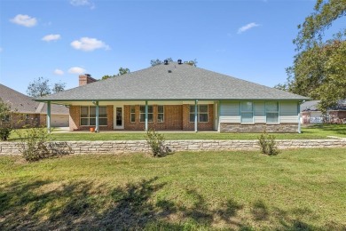 Welcome to Pecan Plantation, where relaxed living meets nature on Nutcracker Golf Club in Texas - for sale on GolfHomes.com, golf home, golf lot